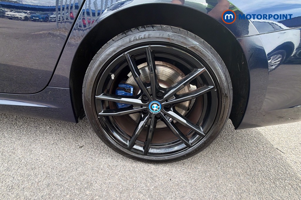 BMW 3 Series M Sport Pro Edition Automatic Petrol Plug-In Hybrid Saloon - Stock Number (1662199) - 33rd supplementary image