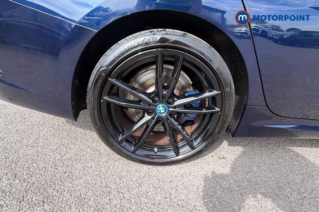BMW 3 Series M Sport Pro Edition Automatic Petrol Plug-In Hybrid Saloon - Stock Number (1662199) - 36th supplementary image