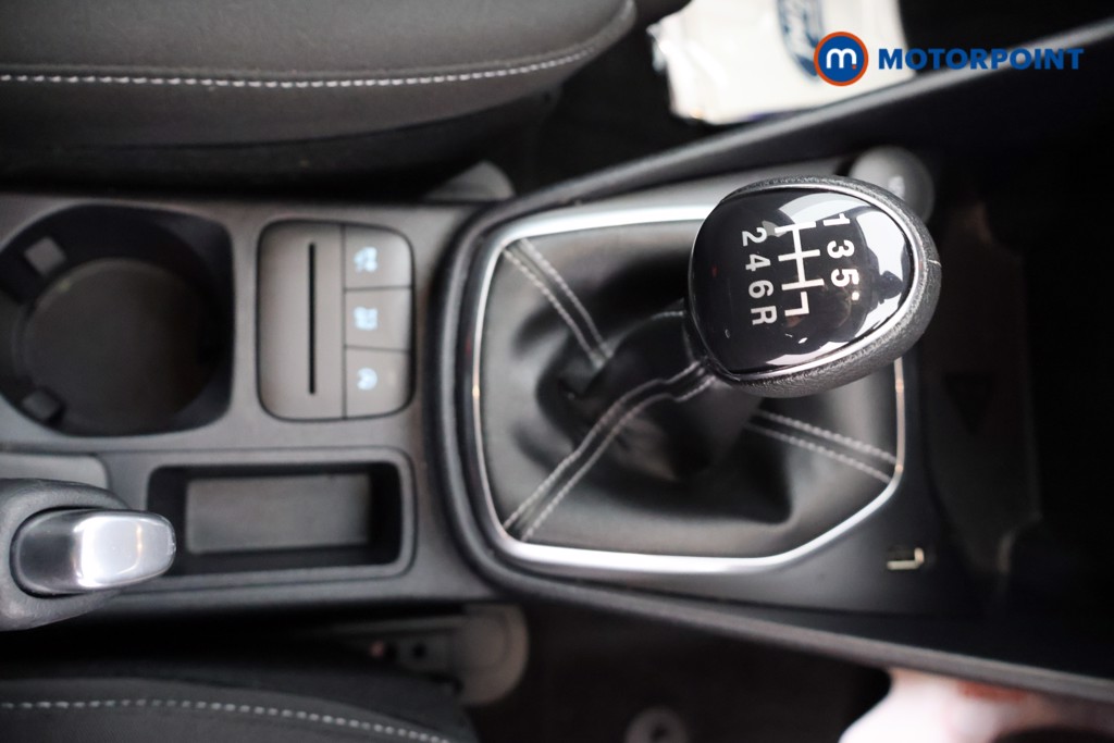 Ford Fiesta Titanium Manual Petrol Hatchback - Stock Number (1664219) - 10th supplementary image