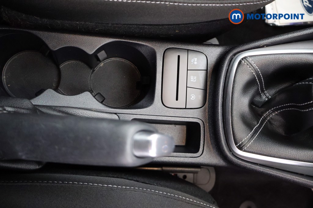 Ford Fiesta Titanium Manual Petrol Hatchback - Stock Number (1664219) - 11th supplementary image