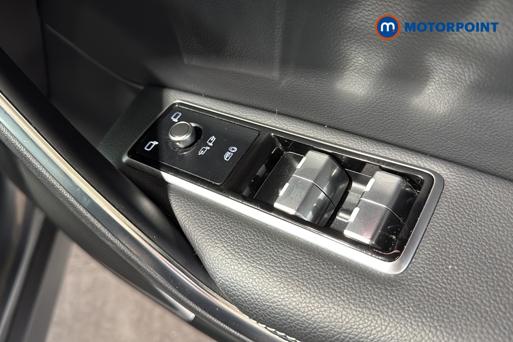 Jaguar F-Pace R-Dynamic Se Black Automatic Diesel SUV - Stock Number (1664508) - 19th supplementary image