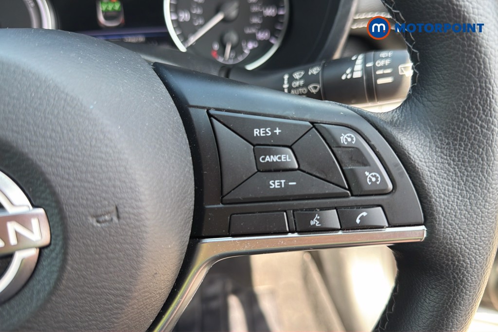 Nissan Juke N-Connecta Automatic Petrol-Electric Hybrid SUV - Stock Number (1664564) - 2nd supplementary image