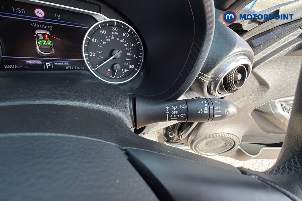 Nissan Juke N-Connecta Automatic Petrol-Electric Hybrid SUV - Stock Number (1664564) - 4th supplementary image