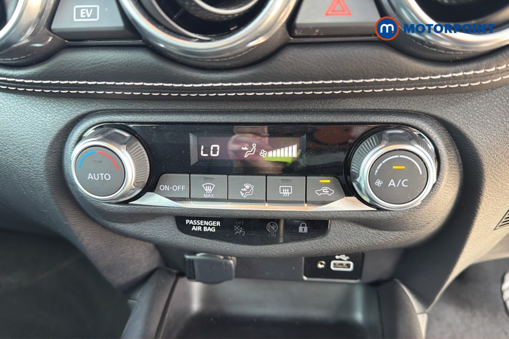 Nissan Juke N-Connecta Automatic Petrol-Electric Hybrid SUV - Stock Number (1664564) - 6th supplementary image