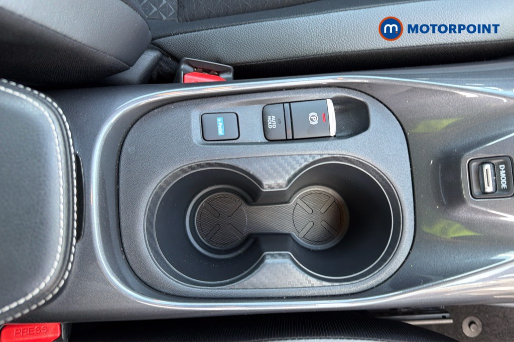 Nissan Juke N-Connecta Automatic Petrol-Electric Hybrid SUV - Stock Number (1664564) - 9th supplementary image