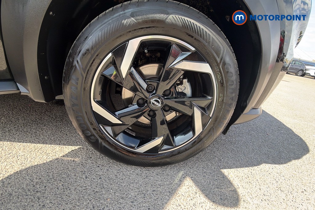 Nissan Juke N-Connecta Automatic Petrol-Electric Hybrid SUV - Stock Number (1664564) - 19th supplementary image