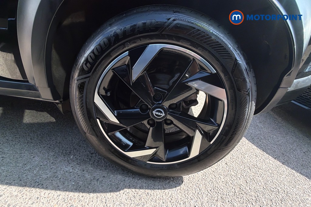 Nissan Juke N-Connecta Automatic Petrol-Electric Hybrid SUV - Stock Number (1664564) - 33rd supplementary image