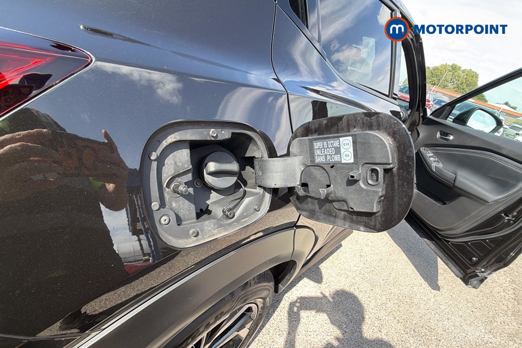 Nissan Juke N-Connecta Automatic Petrol-Electric Hybrid SUV - Stock Number (1664564) - 37th supplementary image