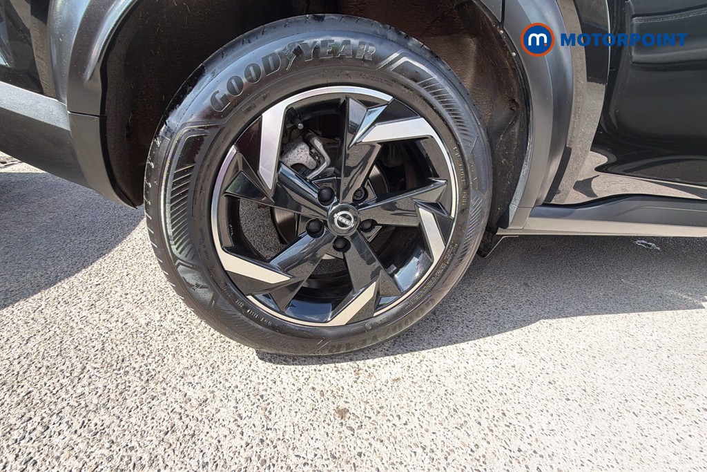 Nissan Juke N-Connecta Automatic Petrol-Electric Hybrid SUV - Stock Number (1664564) - 38th supplementary image