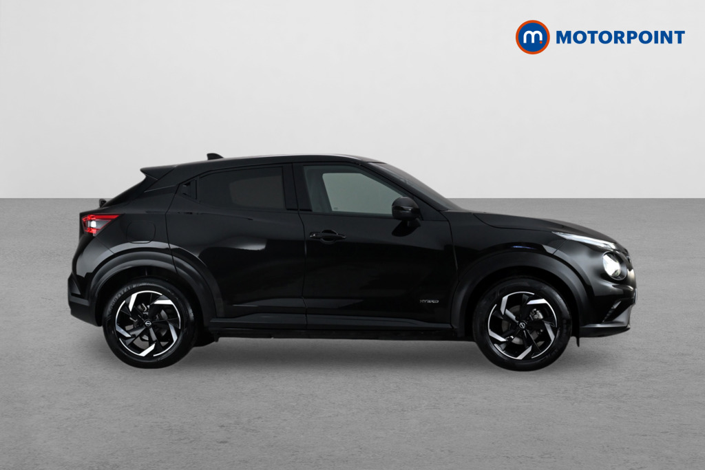 Nissan Juke N-Connecta Automatic Petrol-Electric Hybrid SUV - Stock Number (1664564) - Drivers side