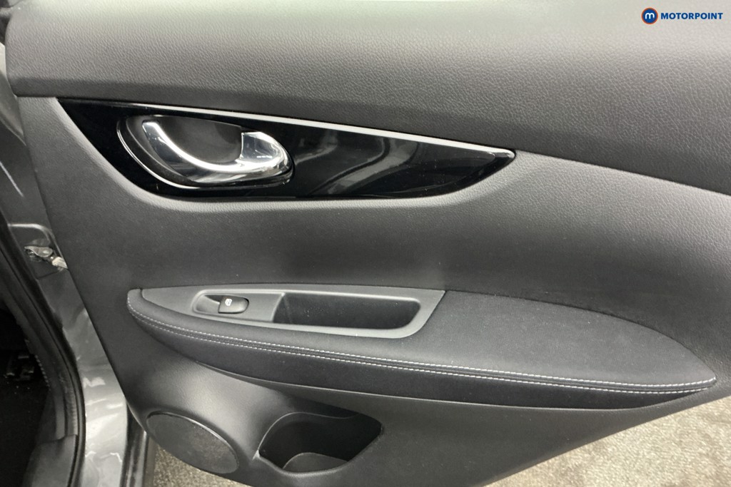 Nissan Qashqai Acenta Premium Manual Petrol SUV - Stock Number (1665627) - 26th supplementary image