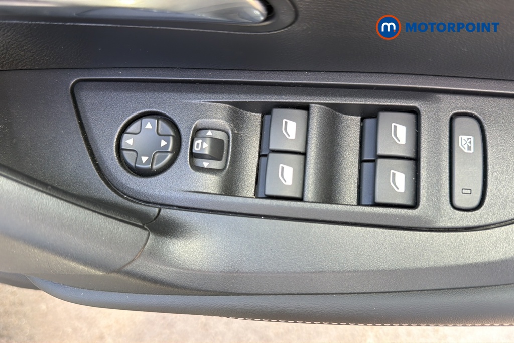 Peugeot 2008 Allure Manual Petrol SUV - Stock Number (1665911) - 18th supplementary image
