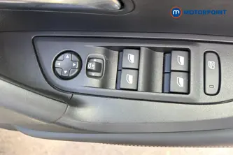 Peugeot 2008 Allure Manual Petrol SUV - Stock Number (1665911) - 18th supplementary image