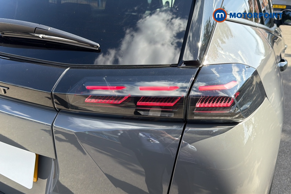 Peugeot 2008 Allure Manual Petrol SUV - Stock Number (1665911) - 36th supplementary image