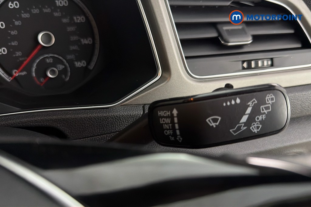 Volkswagen T-Roc SE Manual Petrol SUV - Stock Number (1666110) - 7th supplementary image