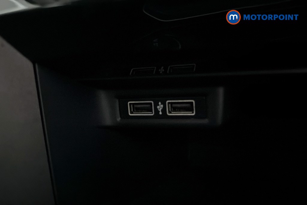 Volkswagen T-Roc SE Manual Petrol SUV - Stock Number (1666110) - 17th supplementary image
