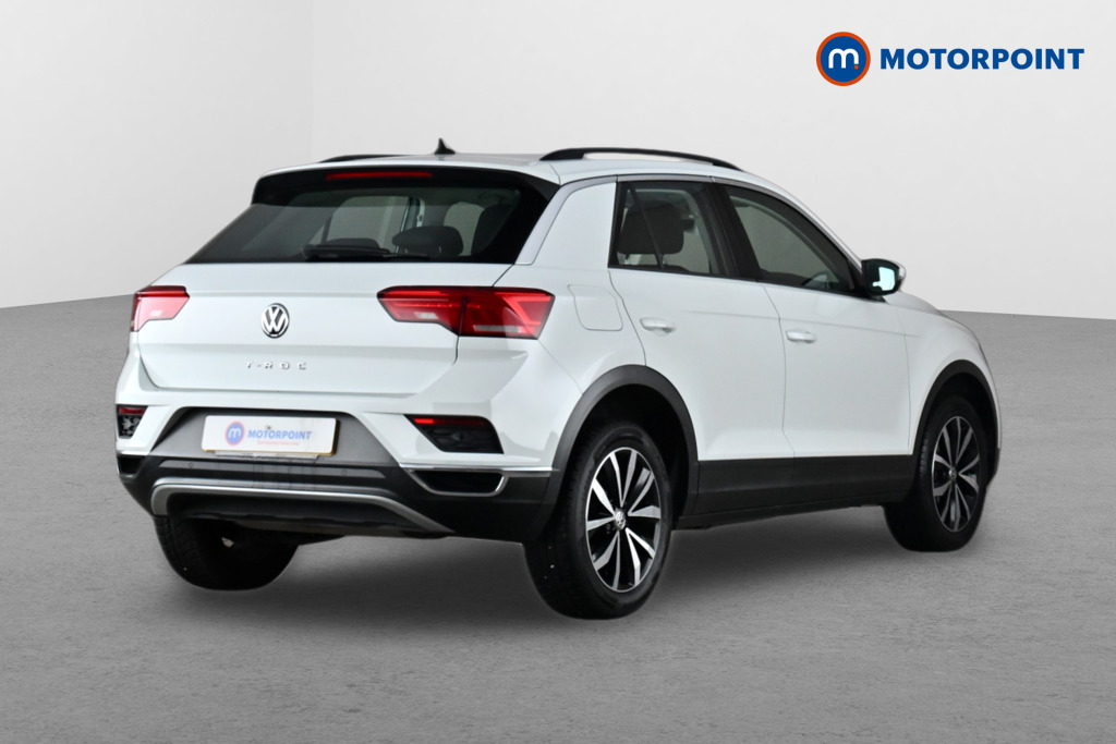 Volkswagen T-Roc SE Manual Petrol SUV - Stock Number (1666110) - Drivers side rear corner