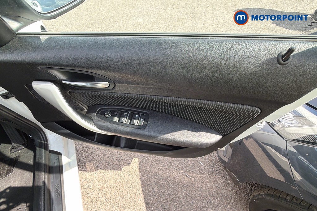 BMW 1 Series Se Business Manual Petrol Hatchback - Stock Number (1666657) - 38th supplementary image