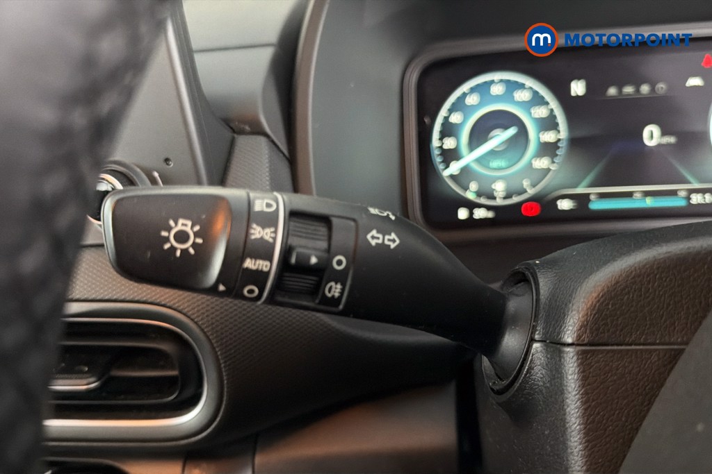 Hyundai Kona Se Connect Manual Petrol SUV - Stock Number (1666659) - 6th supplementary image