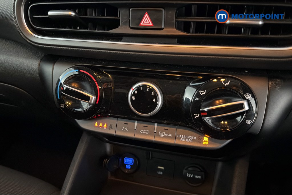 Hyundai Kona Se Connect Manual Petrol SUV - Stock Number (1666659) - 12th supplementary image