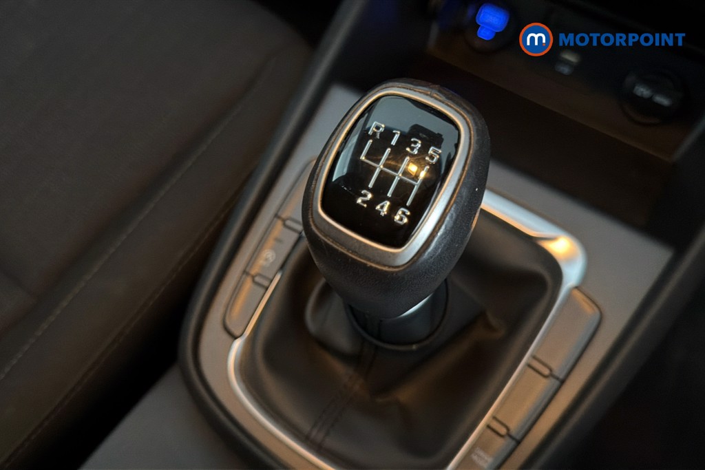 Hyundai Kona Se Connect Manual Petrol SUV - Stock Number (1666659) - 15th supplementary image