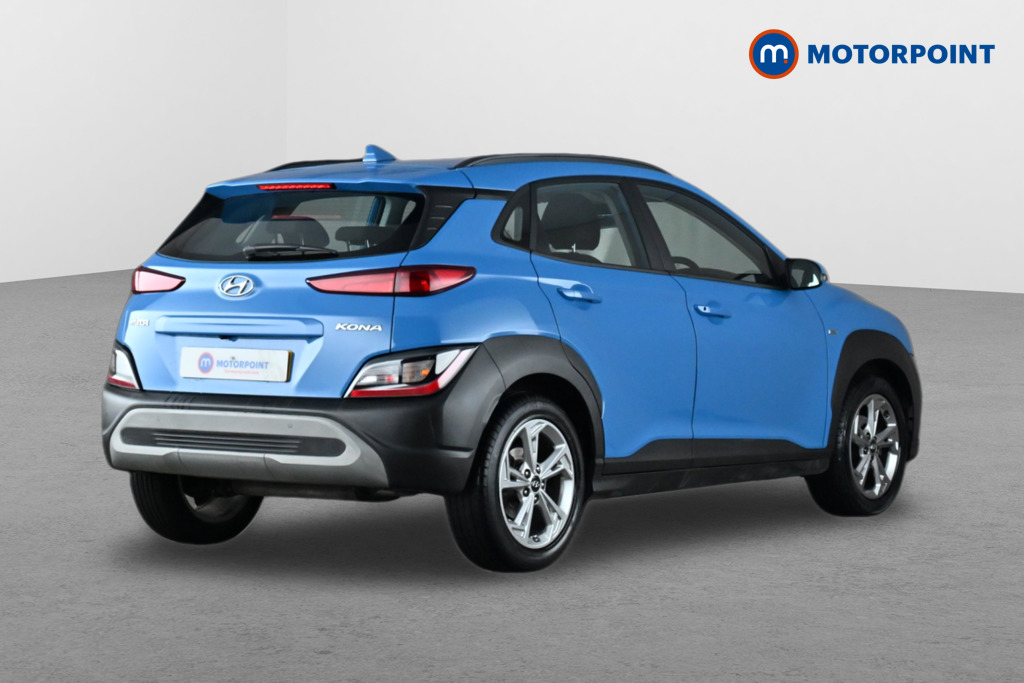 Hyundai Kona Se Connect Manual Petrol SUV - Stock Number (1666659) - Drivers side rear corner