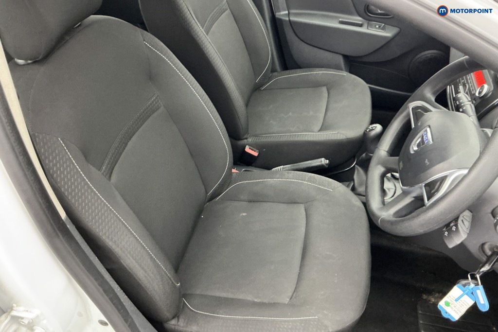 Dacia Sandero Essential Manual Petrol Hatchback - Stock Number (1666769) - 5th supplementary image