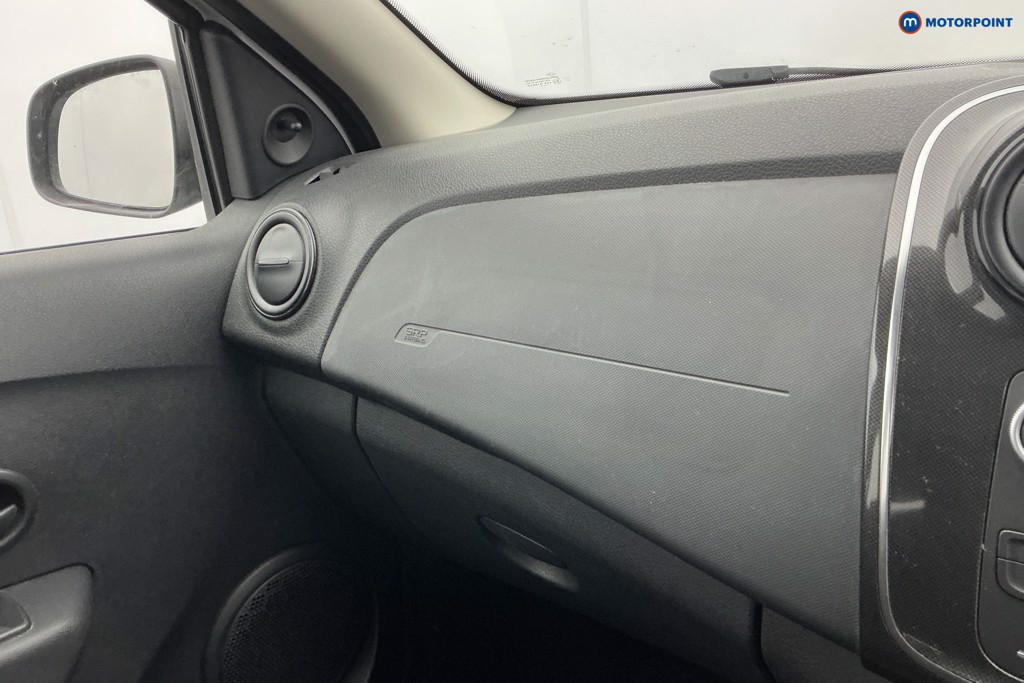 Dacia Sandero Essential Manual Petrol Hatchback - Stock Number (1666769) - 18th supplementary image
