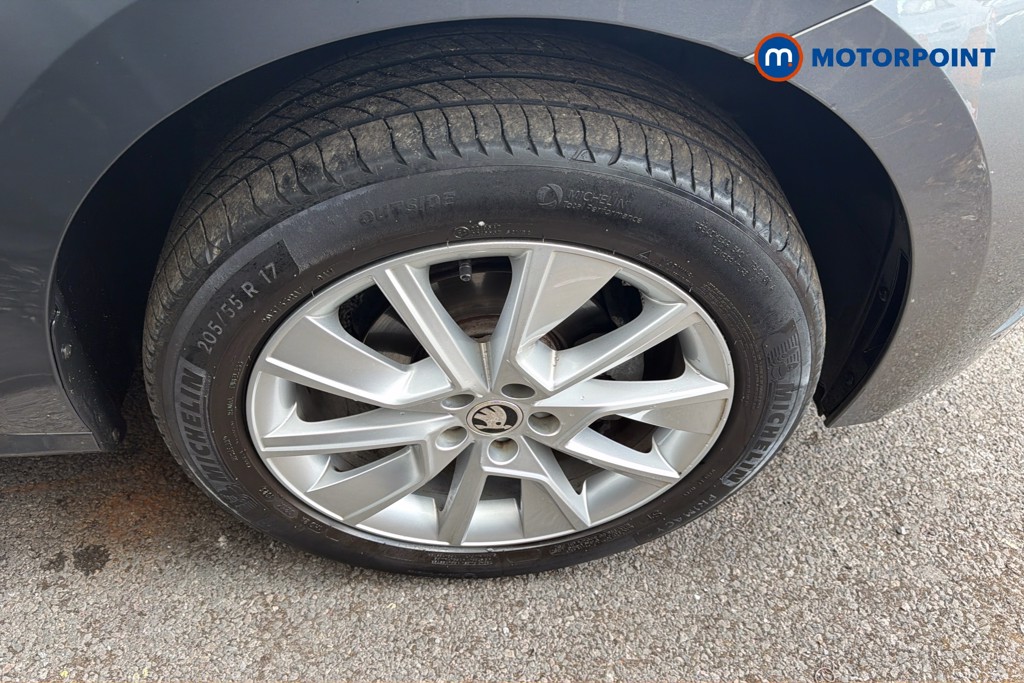 Skoda Kamiq Se Drive Manual Petrol SUV - Stock Number (1666959) - 41st supplementary image