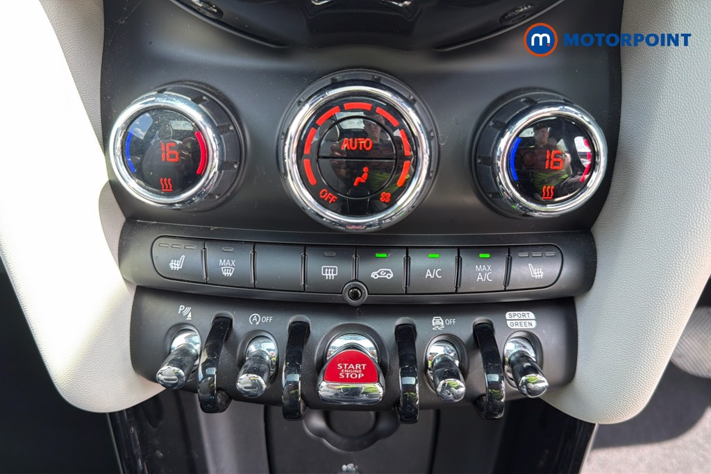 Mini Hatchback Cooper S Exclusive Automatic Petrol Hatchback - Stock Number (1667096) - 8th supplementary image