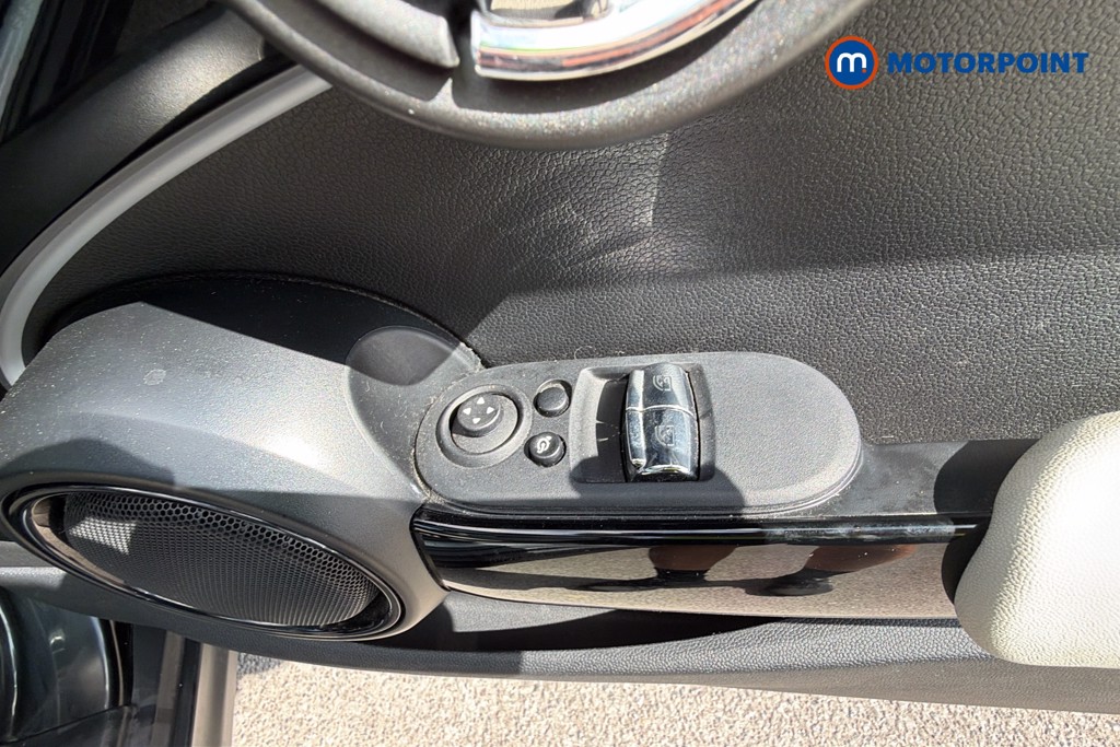 Mini Hatchback Cooper S Exclusive Automatic Petrol Hatchback - Stock Number (1667096) - 21st supplementary image
