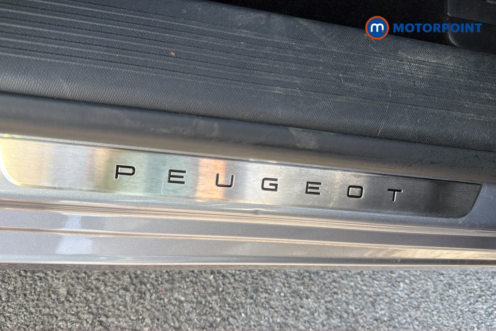 Peugeot 308 GT Automatic Petrol Estate - Stock Number (1667130) - 25th supplementary image