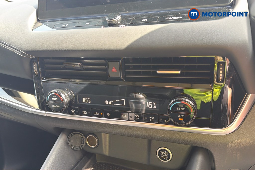 Nissan Qashqai N-Connecta Manual Petrol SUV - Stock Number (1667433) - 4th supplementary image