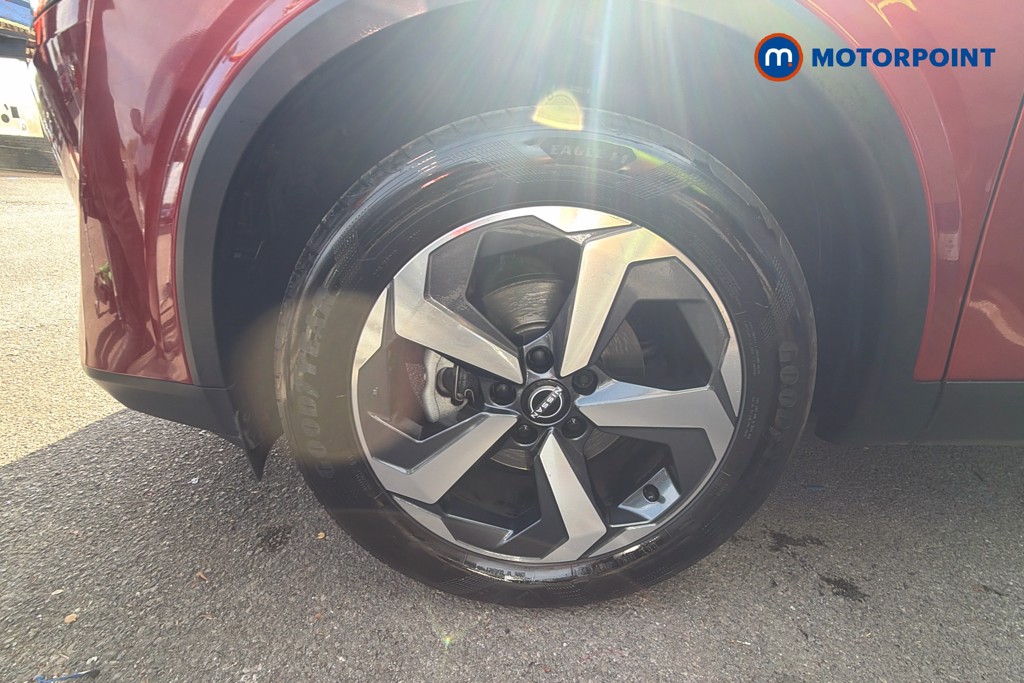 Nissan Qashqai N-Connecta Manual Petrol SUV - Stock Number (1667433) - 41st supplementary image