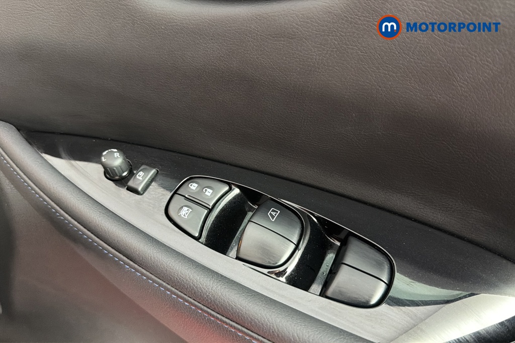 Nissan Leaf N-Connecta Automatic Electric Hatchback - Stock Number (1667485) - 19th supplementary image