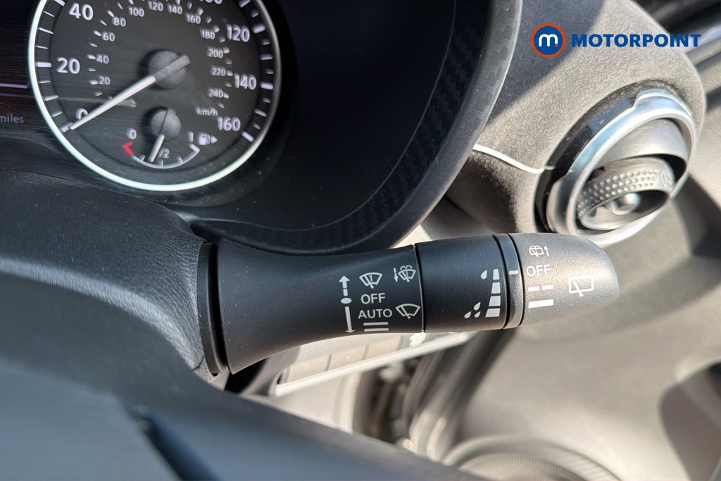 Nissan Juke Tekna-Plus Manual Petrol SUV - Stock Number (1667751) - 2nd supplementary image