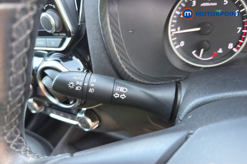Nissan Juke Tekna-Plus Manual Petrol SUV - Stock Number (1667751) - 1st supplementary image