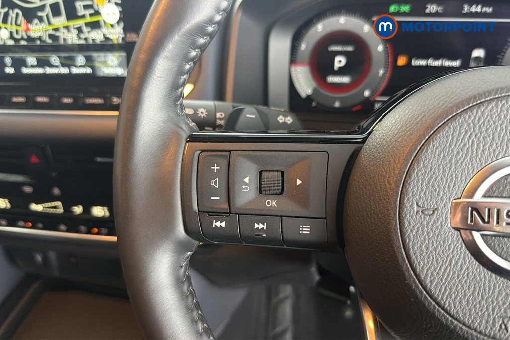 Nissan Qashqai Tekna-Plus Automatic Petrol SUV - Stock Number (1668185) - 4th supplementary image