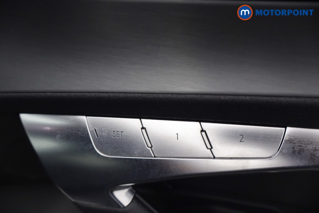 Audi A6 Black Edition Automatic Diesel Estate - Stock Number (1668447) - 11th supplementary image