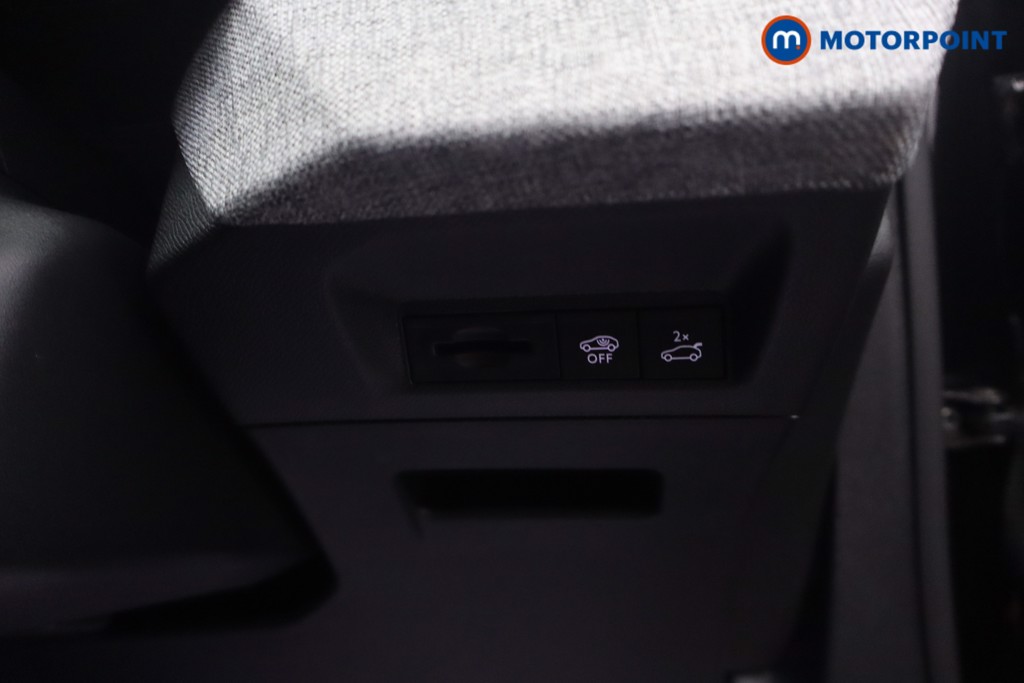 Peugeot 5008 GT Automatic Petrol SUV - Stock Number (1668990) - 18th supplementary image