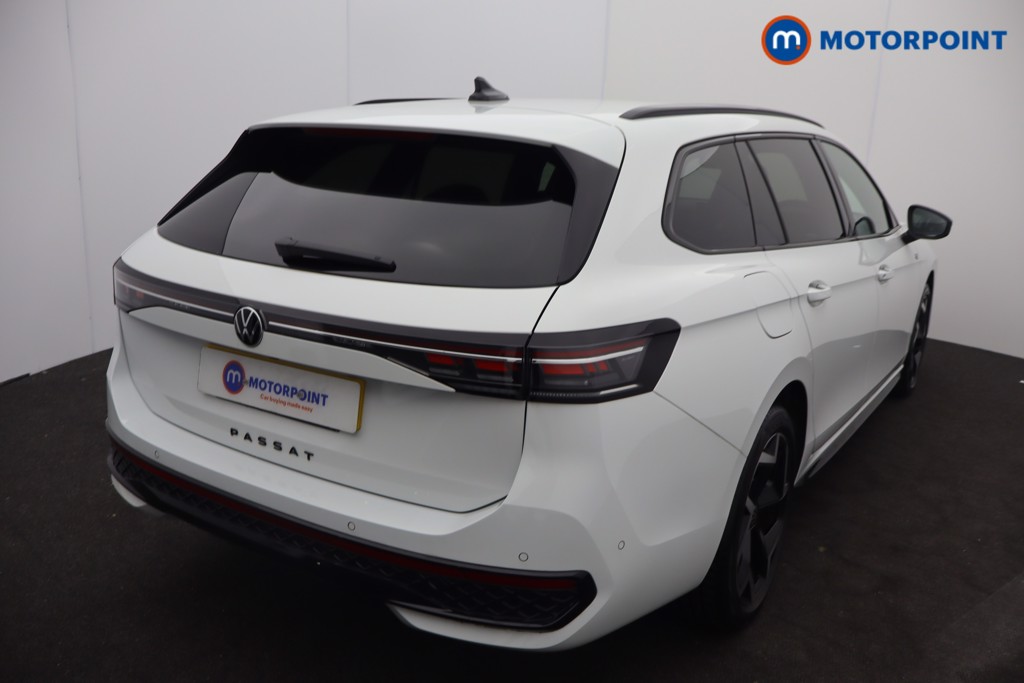 Volkswagen Passat R-Line Automatic Petrol Plug-In Hybrid Estate - Stock Number (1669028) - 2nd supplementary image