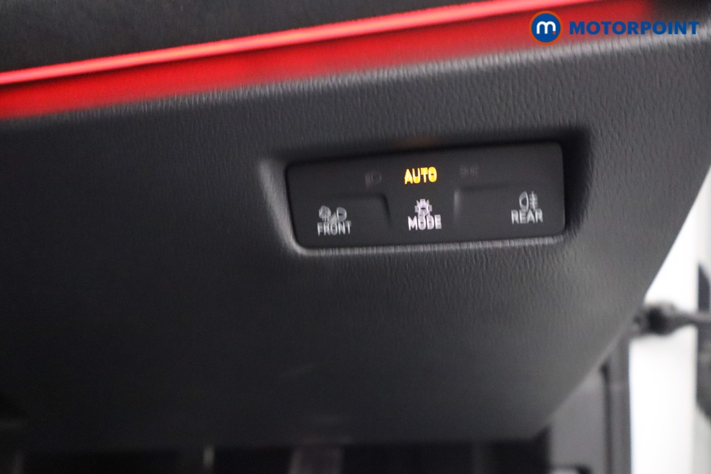 Volkswagen Passat R-Line Automatic Petrol Plug-In Hybrid Estate - Stock Number (1669028) - 15th supplementary image