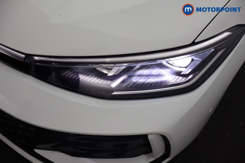Volkswagen Passat R-Line Automatic Petrol Plug-In Hybrid Estate - Stock Number (1669028) - 26th supplementary image