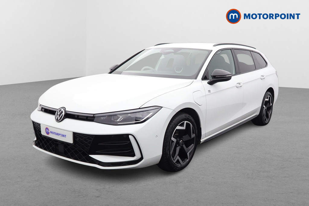 Volkswagen Passat R-Line Automatic Petrol Plug-In Hybrid Estate - Stock Number (1669028) - Passenger side front corner