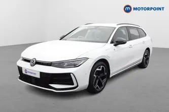 Volkswagen Passat R-Line Automatic Petrol Plug-In Hybrid Estate - Stock Number (1669028) - Passenger side front corner