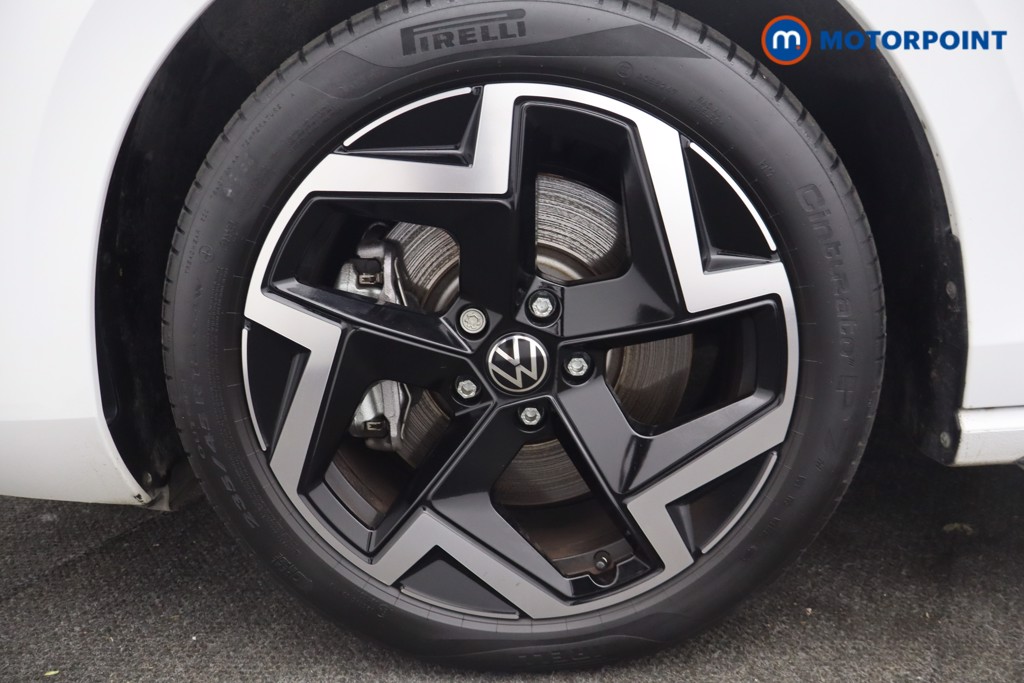 Volkswagen Passat R-Line Automatic Petrol Plug-In Hybrid Estate - Stock Number (1669030) - 29th supplementary image