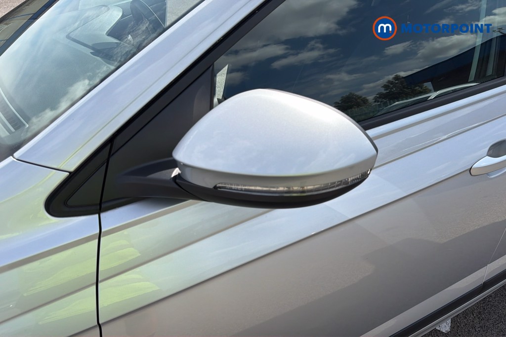 Volkswagen Taigo Life Manual Petrol SUV - Stock Number (1669103) - 40th supplementary image