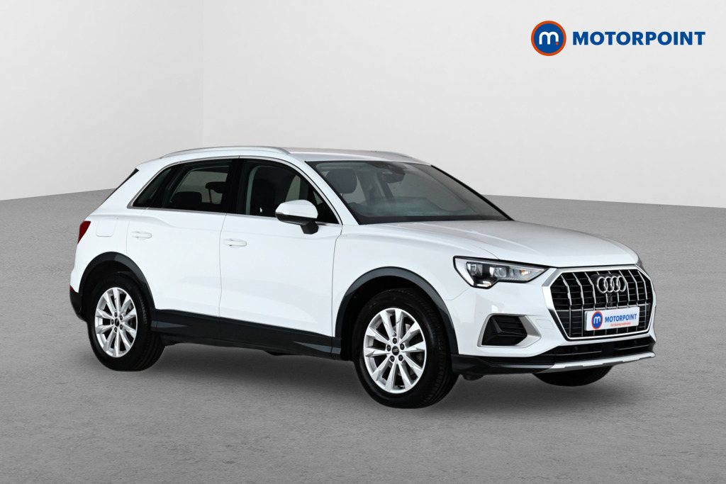 Audi Q3 listing photo