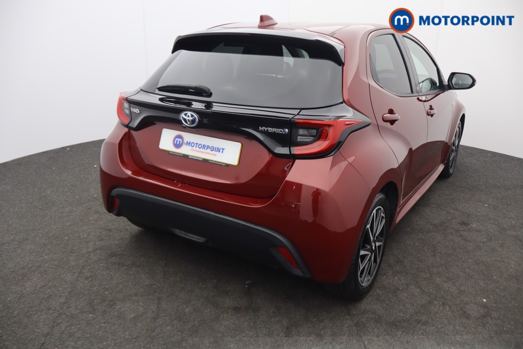 Toyota Yaris Design Automatic Petrol-Electric Hybrid Hatchback - Stock Number (1669587) - 2nd supplementary image