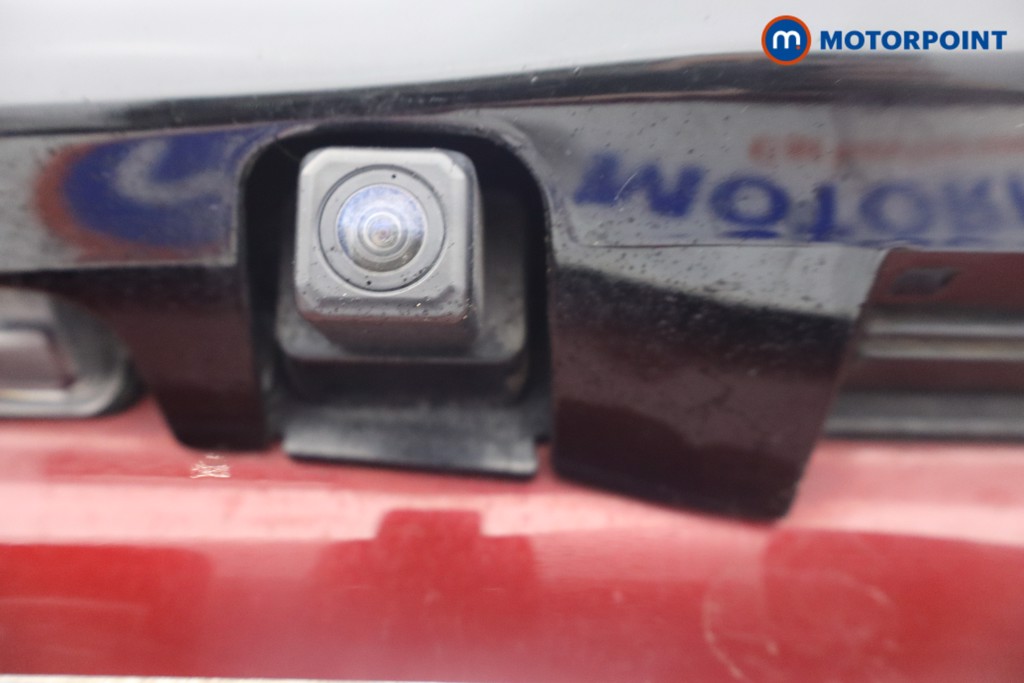 Toyota Yaris Design Automatic Petrol-Electric Hybrid Hatchback - Stock Number (1669587) - 5th supplementary image